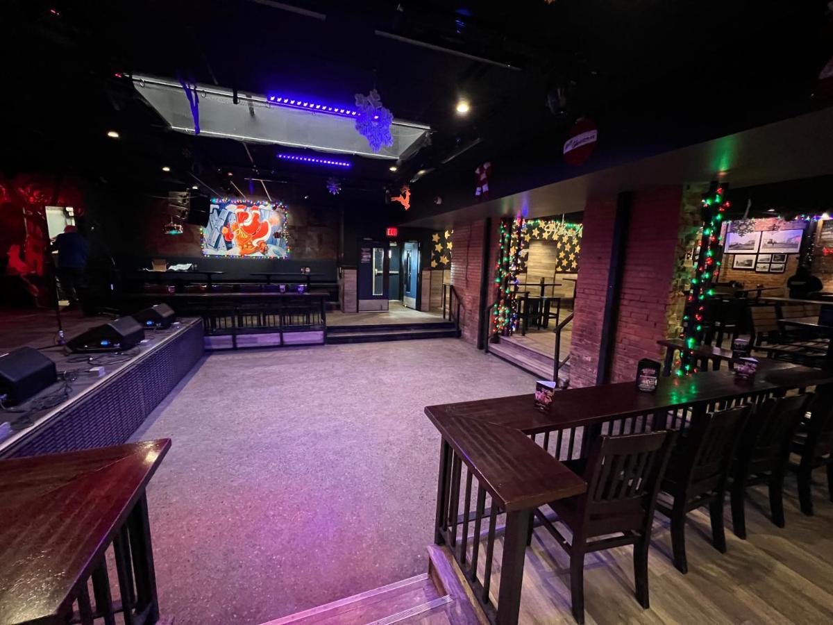 Commercial Hotel Edmonton Kültér fotó