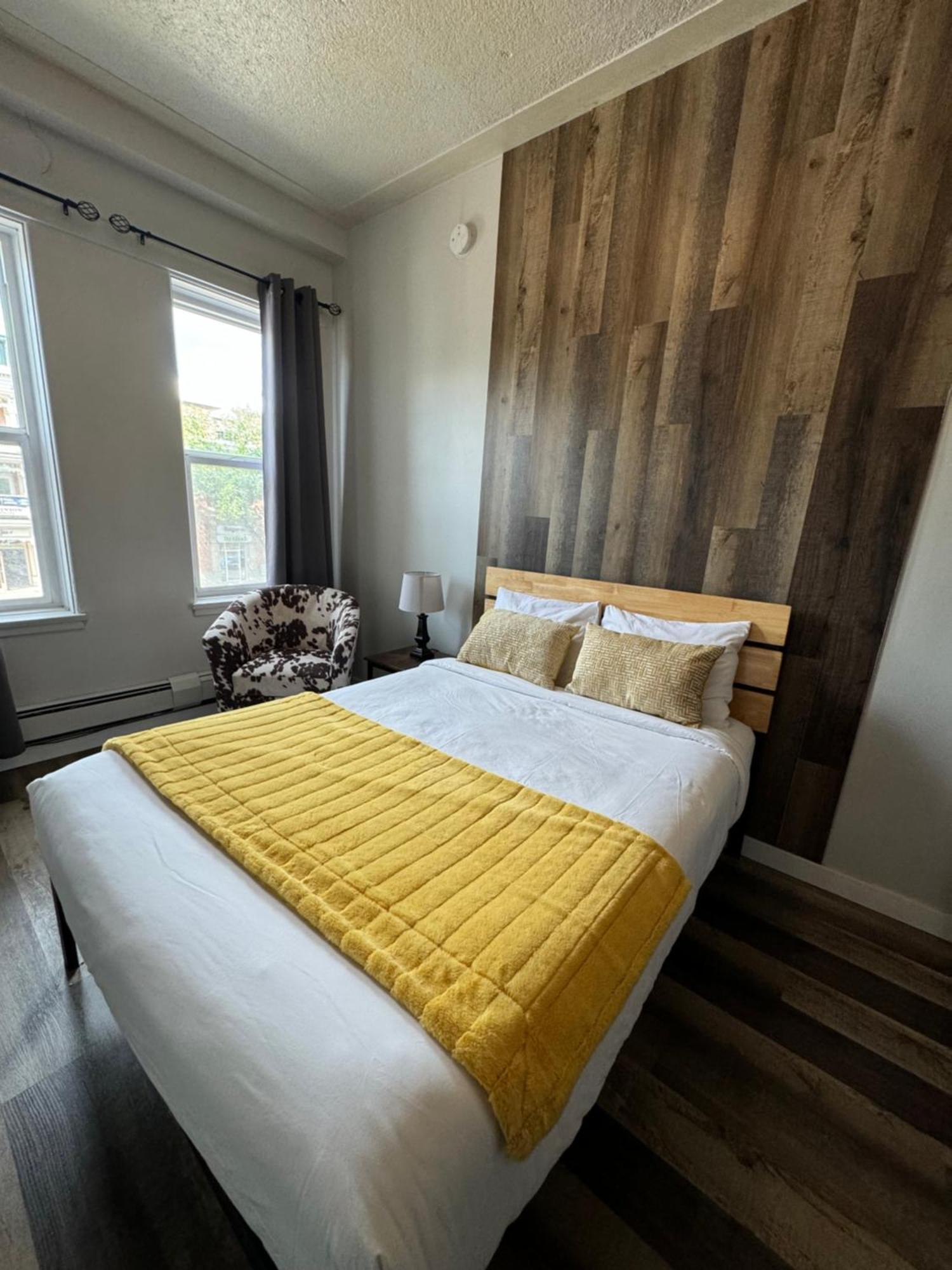Commercial Hotel Edmonton Kültér fotó
